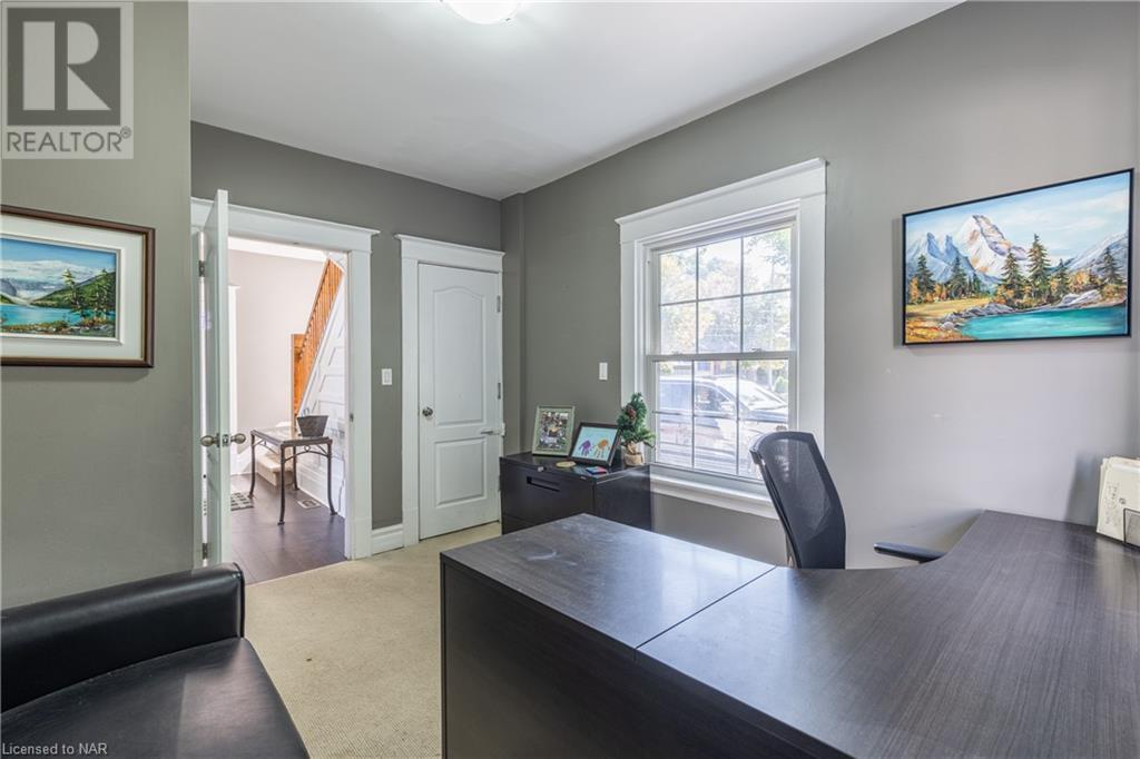 49 Lake Street, St. Catharines, Ontario  L2R 5W9 - Photo 14 - 40499425