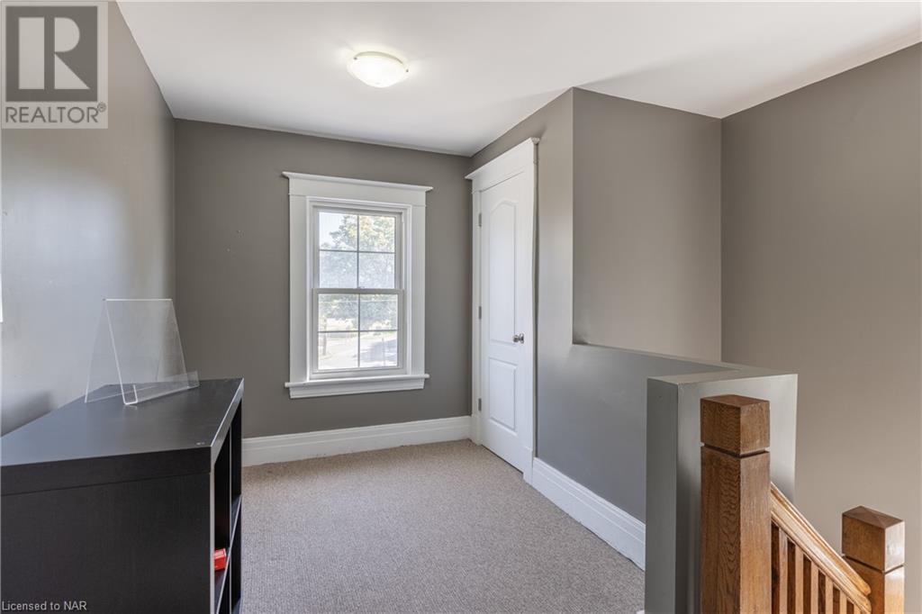 49 Lake Street, St. Catharines, Ontario  L2R 5W9 - Photo 16 - 40499425
