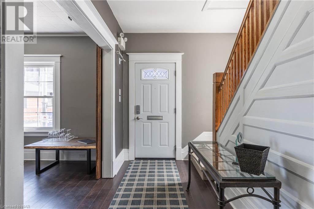 49 Lake Street, St. Catharines, Ontario  L2R 5W9 - Photo 6 - 40499425