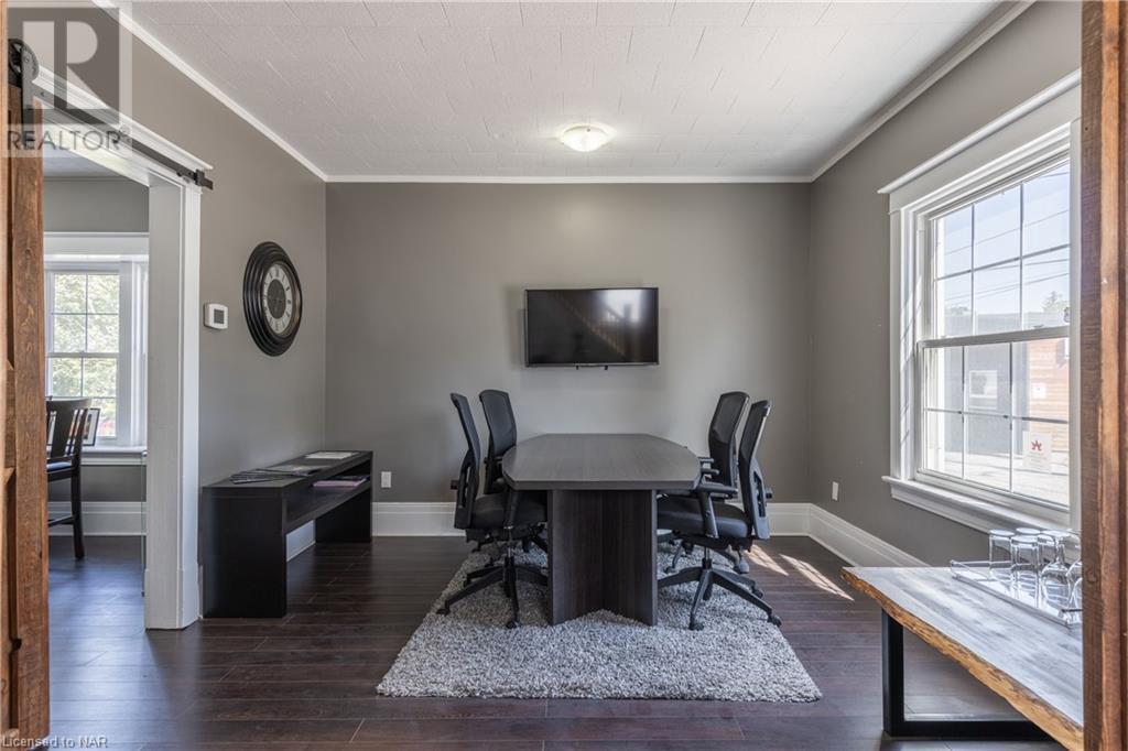 49 Lake Street, St. Catharines, Ontario  L2R 5W9 - Photo 8 - 40499425