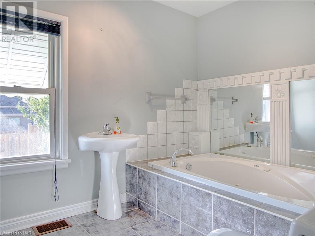 11 Hazel Street, St. Catharines, Ontario  L2T 1E2 - Photo 21 - 40504441
