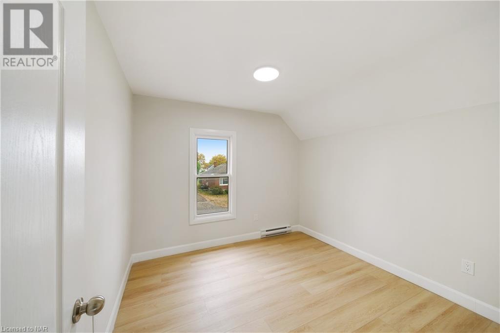 72 Wallace Street, Port Colborne, Ontario  L3K 3X6 - Photo 23 - 40489548