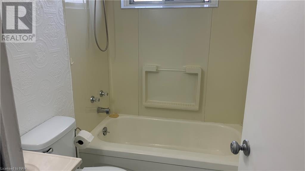 253 Fitch Street Unit# 202, Welland, Ontario  L3C 4W3 - Photo 13 - 40504289