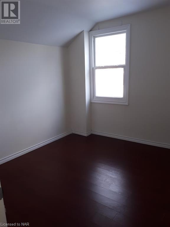 4552 First Avenue, Niagara Falls, Ontario  L2E 4G4 - Photo 12 - 40504976