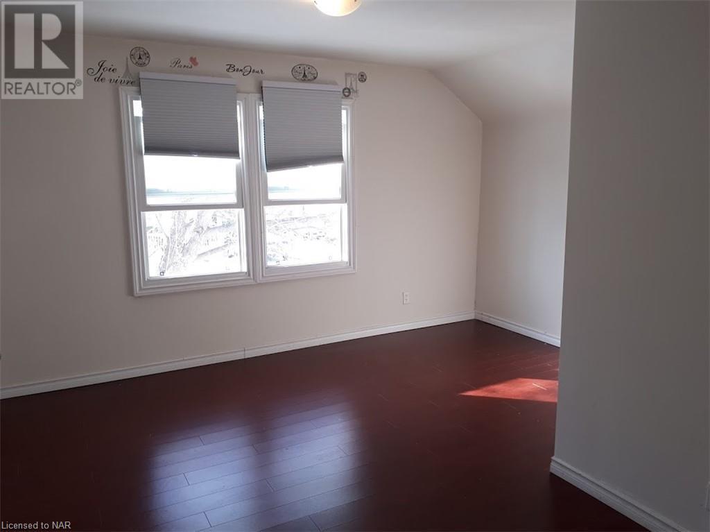 4552 First Avenue, Niagara Falls, Ontario  L2E 4G4 - Photo 8 - 40504976