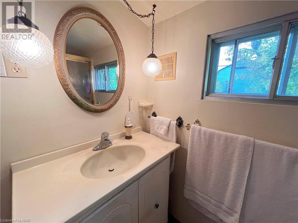 175 York Street, St. Catharines, Ontario  L2R 6G1 - Photo 11 - 40503549