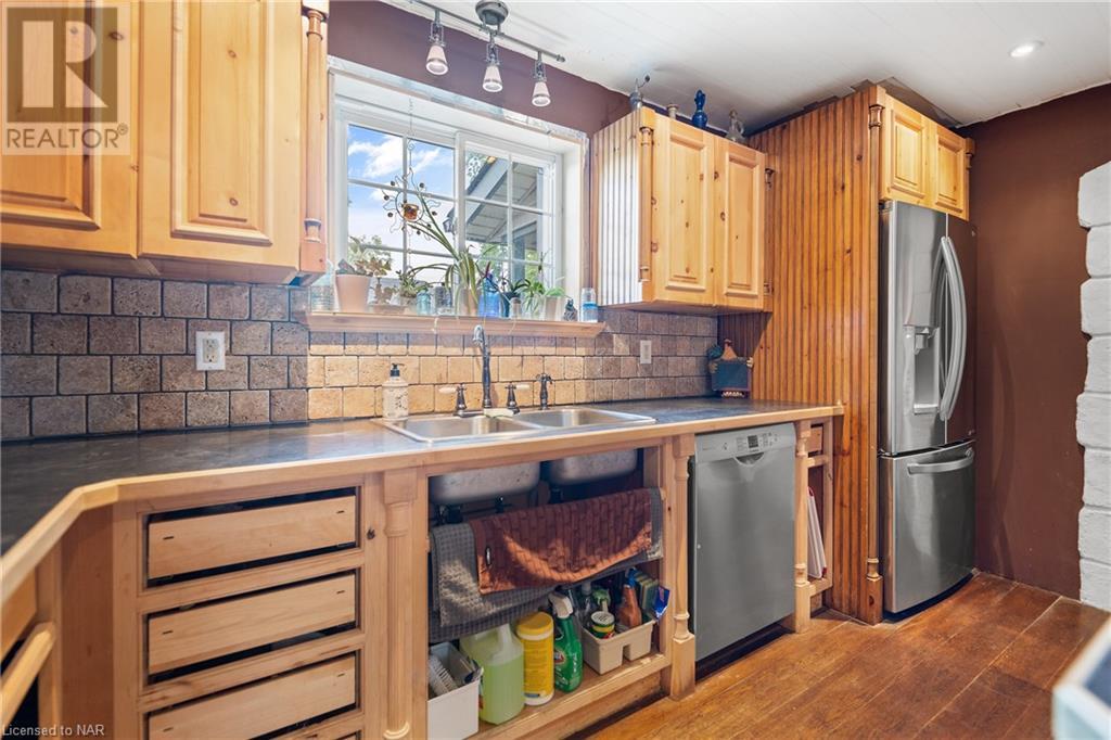 74 Chapel Street N, Thorold, Ontario  L2V 2C8 - Photo 21 - 40505290