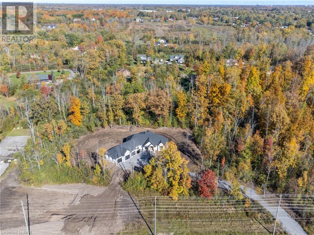 1576 Dominion Road, Fort Erie, Ontario  L2A 5M4 - Photo 2 - 40505073