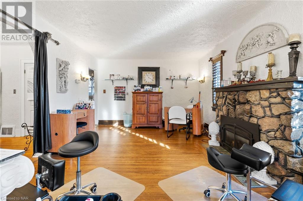 6407 Thorold Stone Road, Niagara Falls, Ontario  L2J 1A9 - Photo 13 - 40503906