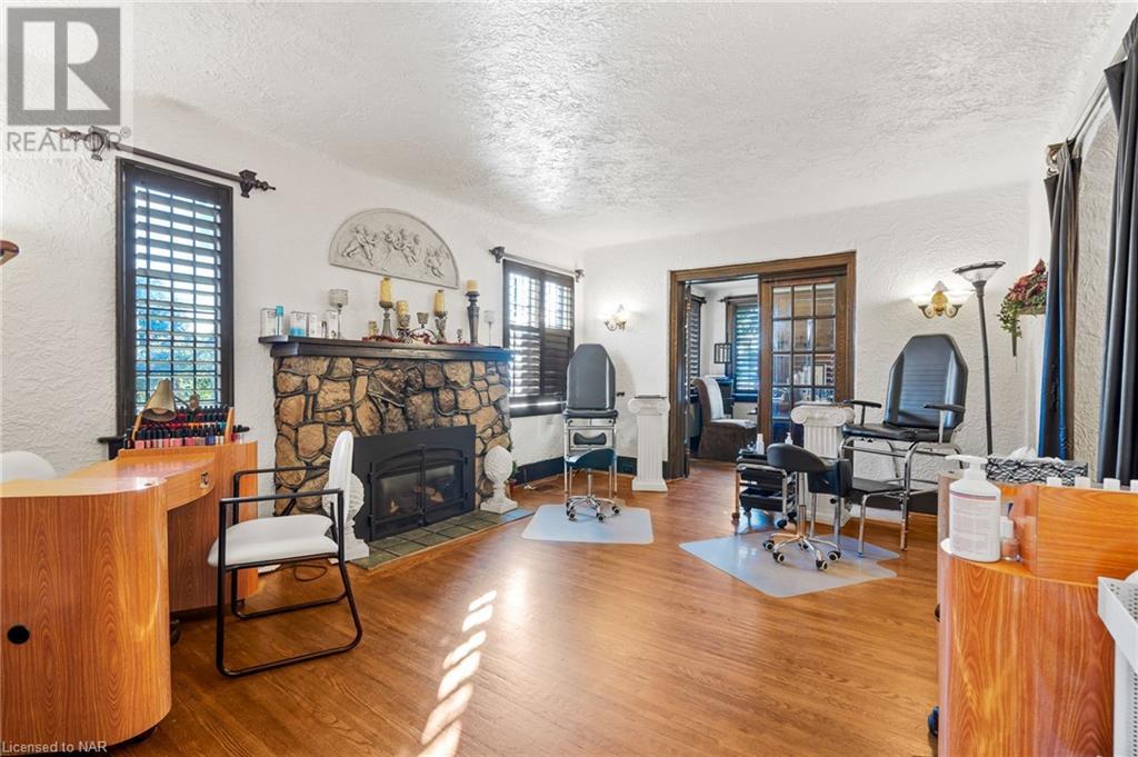 6407 Thorold Stone Road, Niagara Falls, Ontario  L2J 1A9 - Photo 14 - 40503906