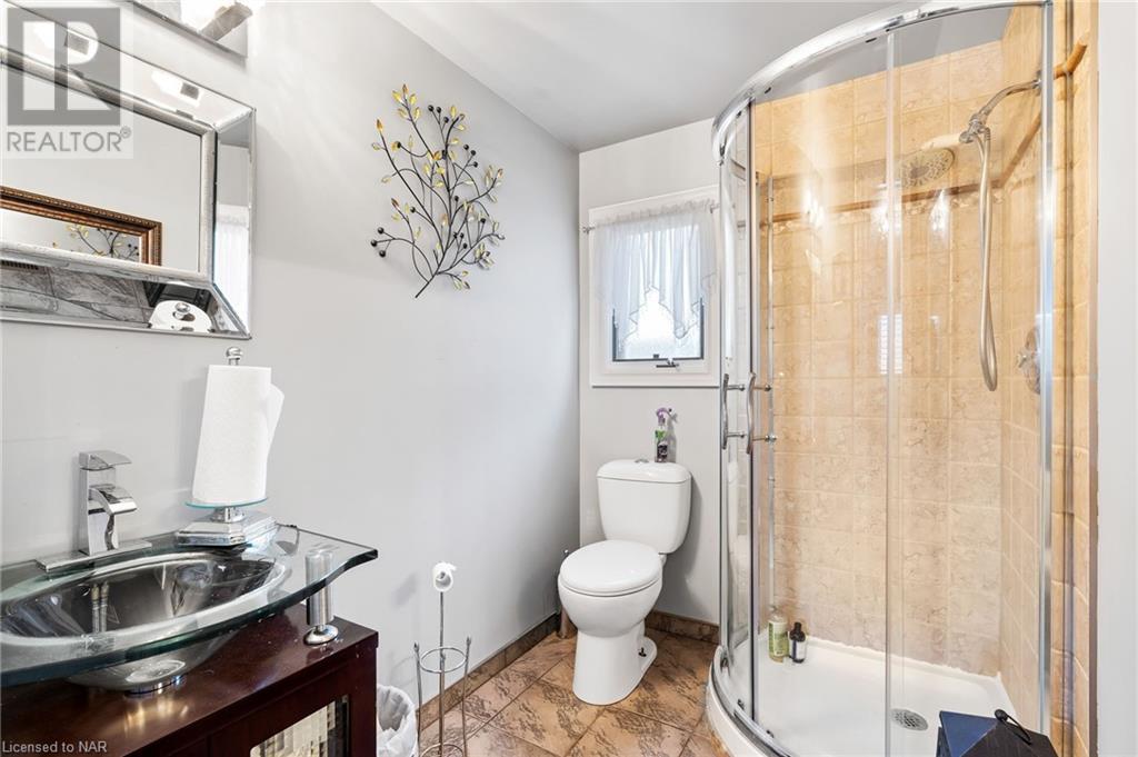 6407 Thorold Stone Road, Niagara Falls, Ontario  L2J 1A9 - Photo 17 - 40503906