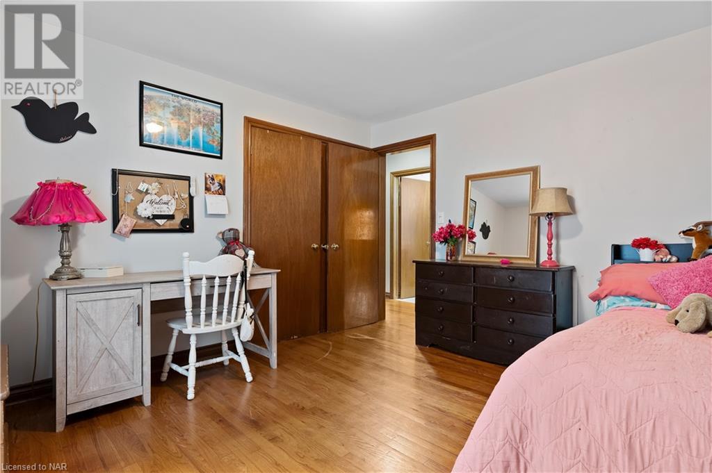 2115 Portage Road, Niagara Falls, Ontario  L2E 6S4 - Photo 10 - 40504345