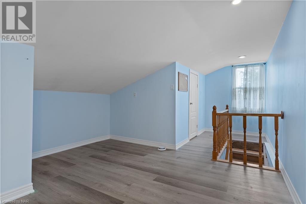 2115 Portage Road, Niagara Falls, Ontario  L2E 6S4 - Photo 28 - 40504345