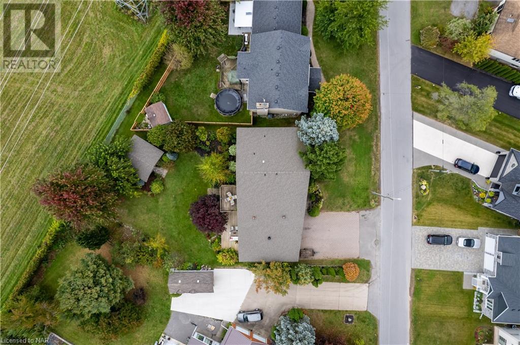 2115 Portage Road, Niagara Falls, Ontario  L2E 6S4 - Photo 4 - 40504345