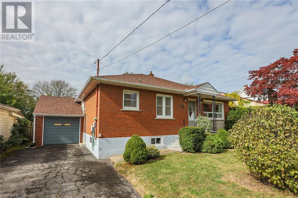 4935 Portage Road, Niagara Falls, Ontario  L2E 6B2 - Photo 2 - 40500089