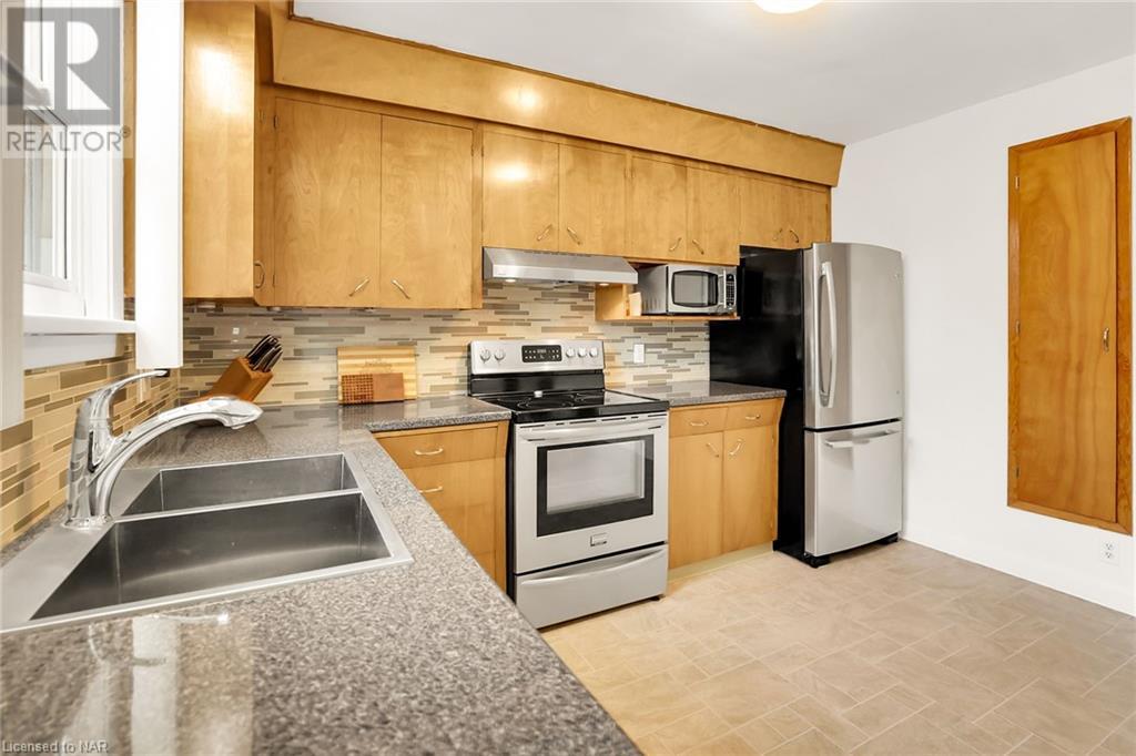 4935 Portage Road, Niagara Falls, Ontario  L2E 6B2 - Photo 9 - 40500089