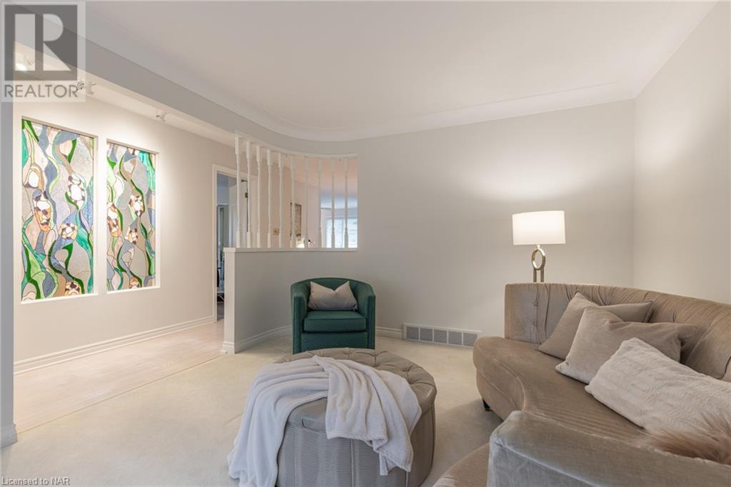 15 Woodgarden Court, St. Catharines, Ontario  L2M 7C9 - Photo 10 - 40505728