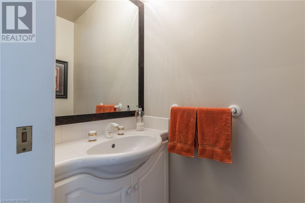 15 Woodgarden Court, St. Catharines, Ontario  L2M 7C9 - Photo 27 - 40505728