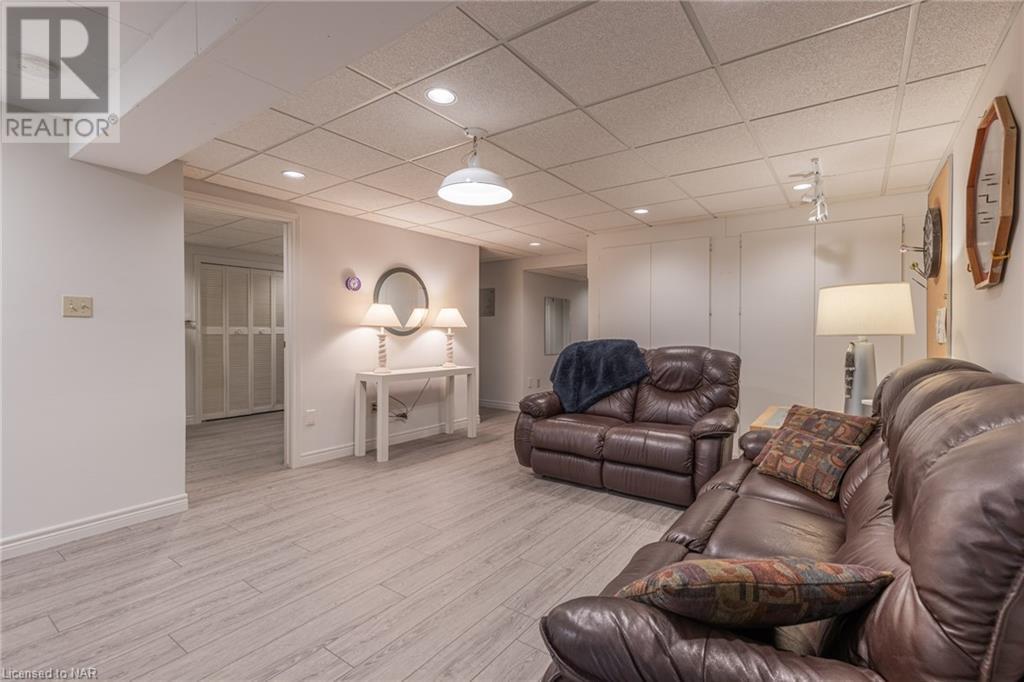 15 Woodgarden Court, St. Catharines, Ontario  L2M 7C9 - Photo 29 - 40505728