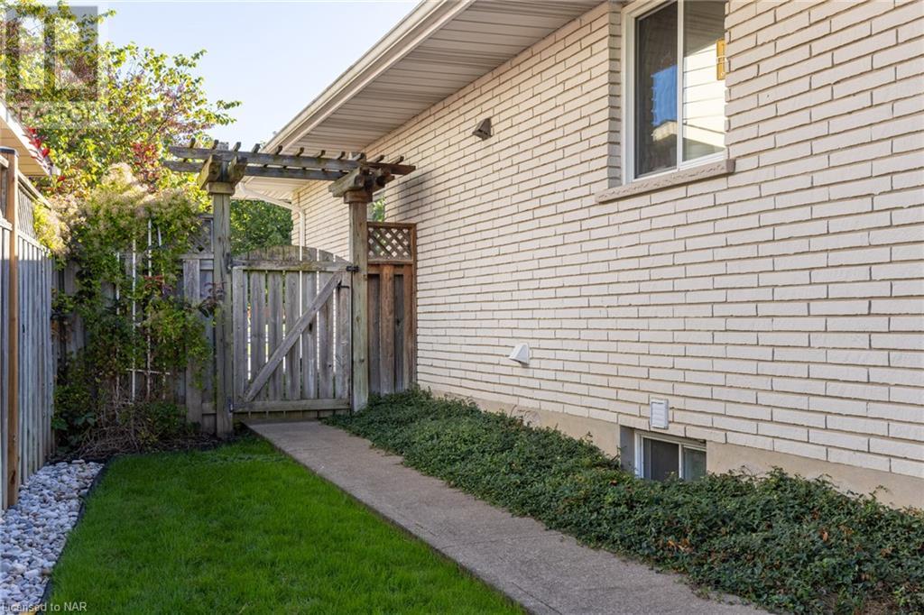 15 Woodgarden Court, St. Catharines, Ontario  L2M 7C9 - Photo 39 - 40505728