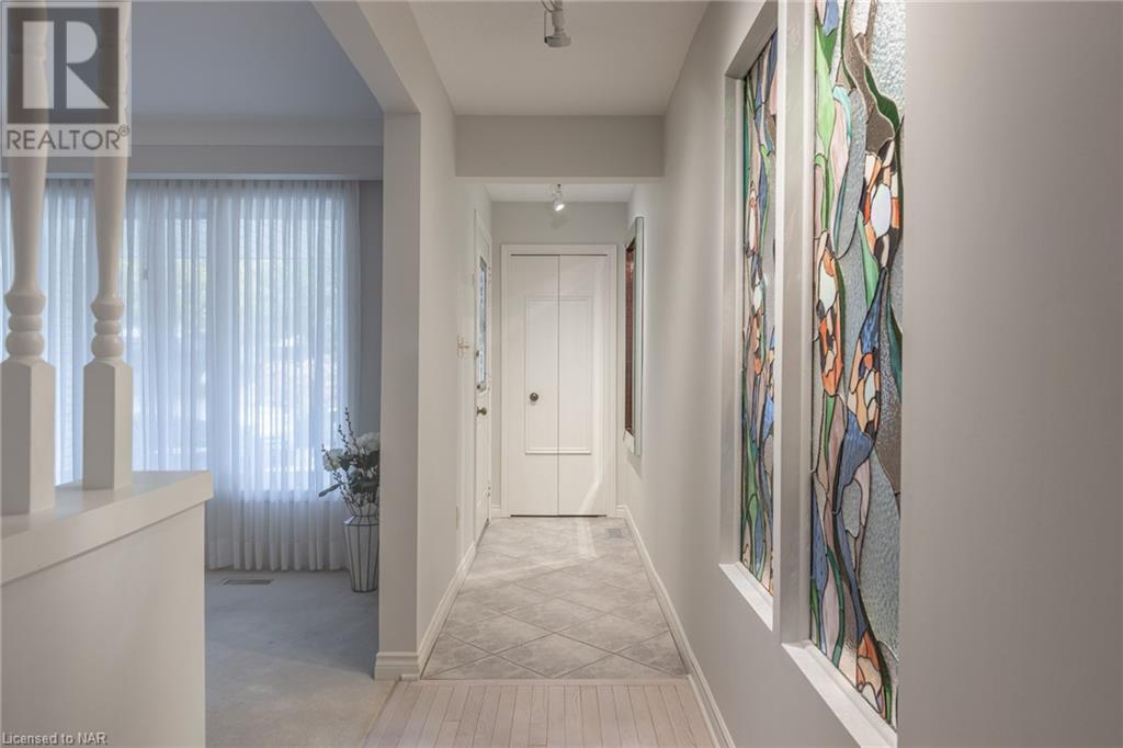 15 Woodgarden Court, St. Catharines, Ontario  L2M 7C9 - Photo 7 - 40505728