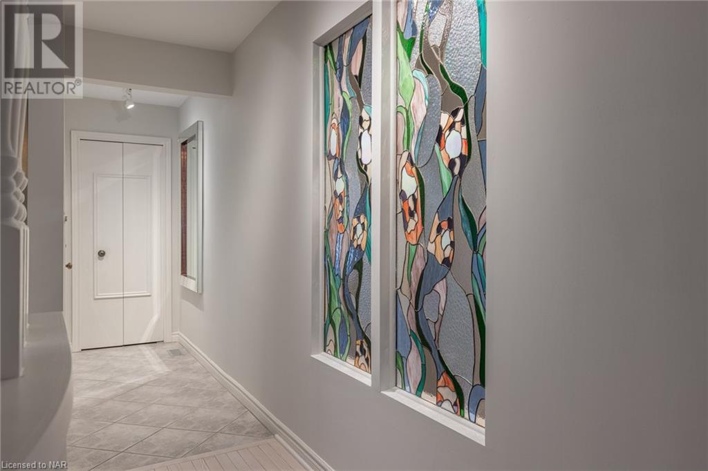 15 Woodgarden Court, St. Catharines, Ontario  L2M 7C9 - Photo 8 - 40505728
