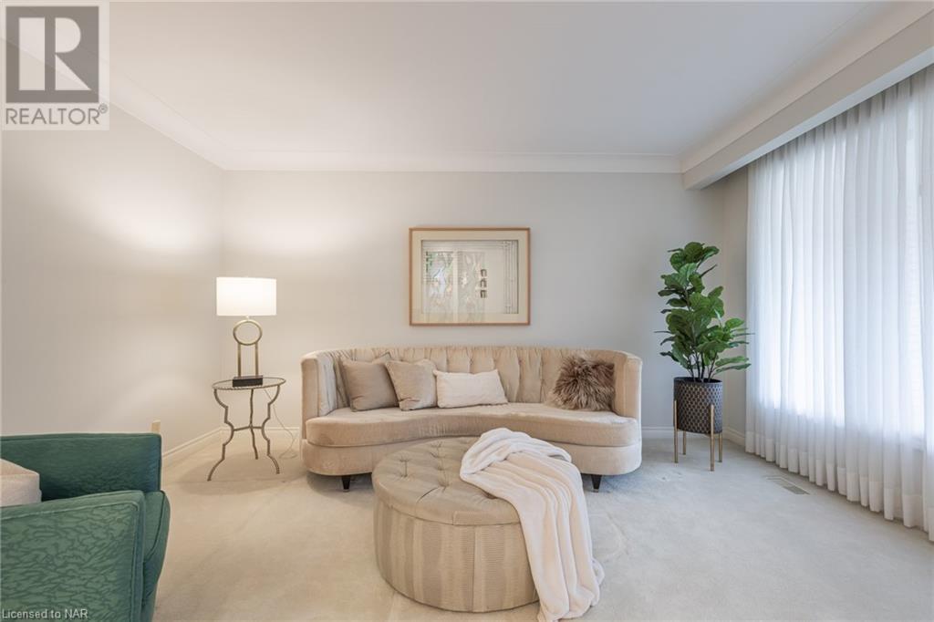15 Woodgarden Court, St. Catharines, Ontario  L2M 7C9 - Photo 9 - 40505728