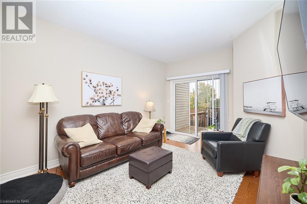 1073 Meadowood Street, Fort Erie, Ontario  L2A 4N4 - Photo 10 - 40502616