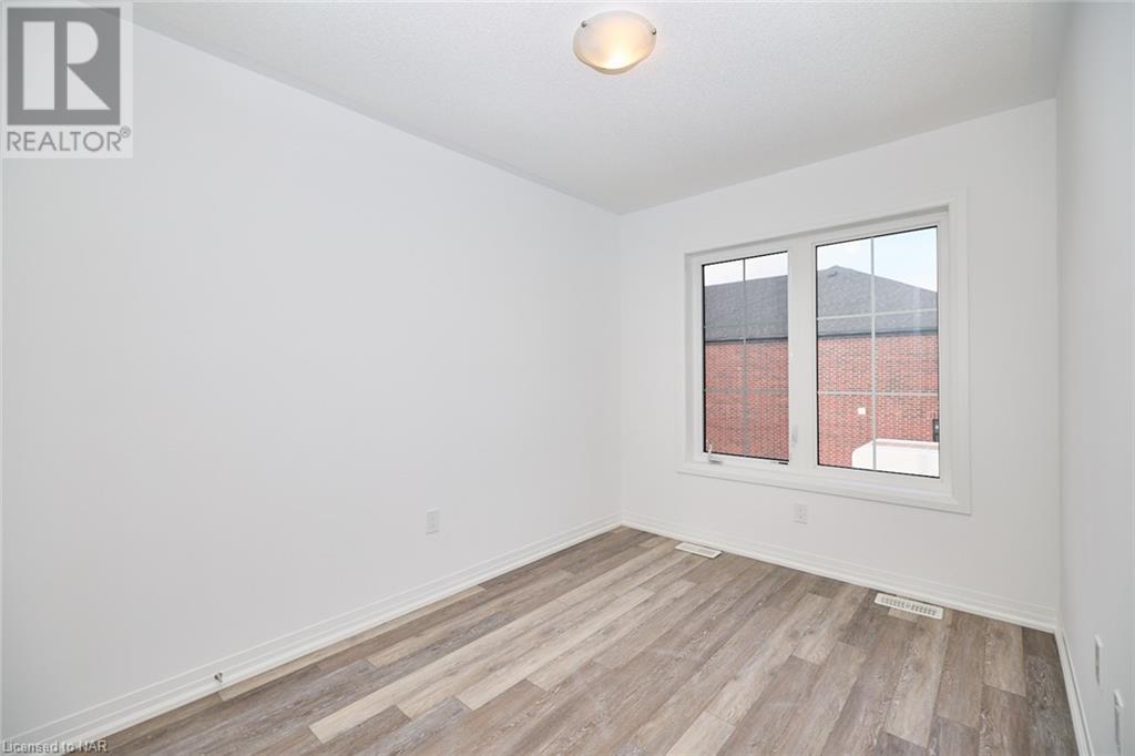 7423 Sandy Ridge Common, Niagara Falls, Ontario  L2G 3L9 - Photo 16 - 40504694
