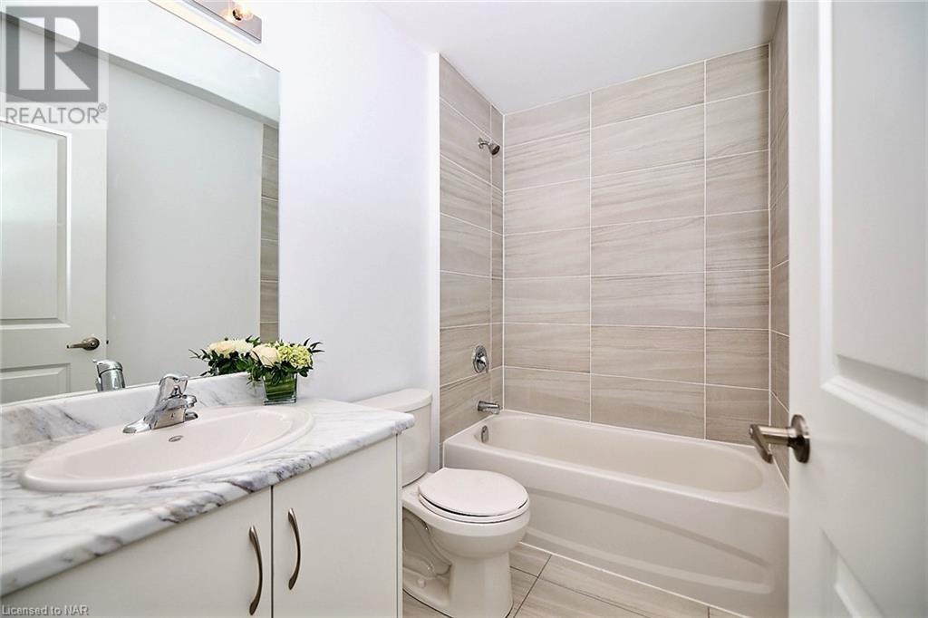 7423 Sandy Ridge Common, Niagara Falls, Ontario  L2G 3L9 - Photo 19 - 40504694