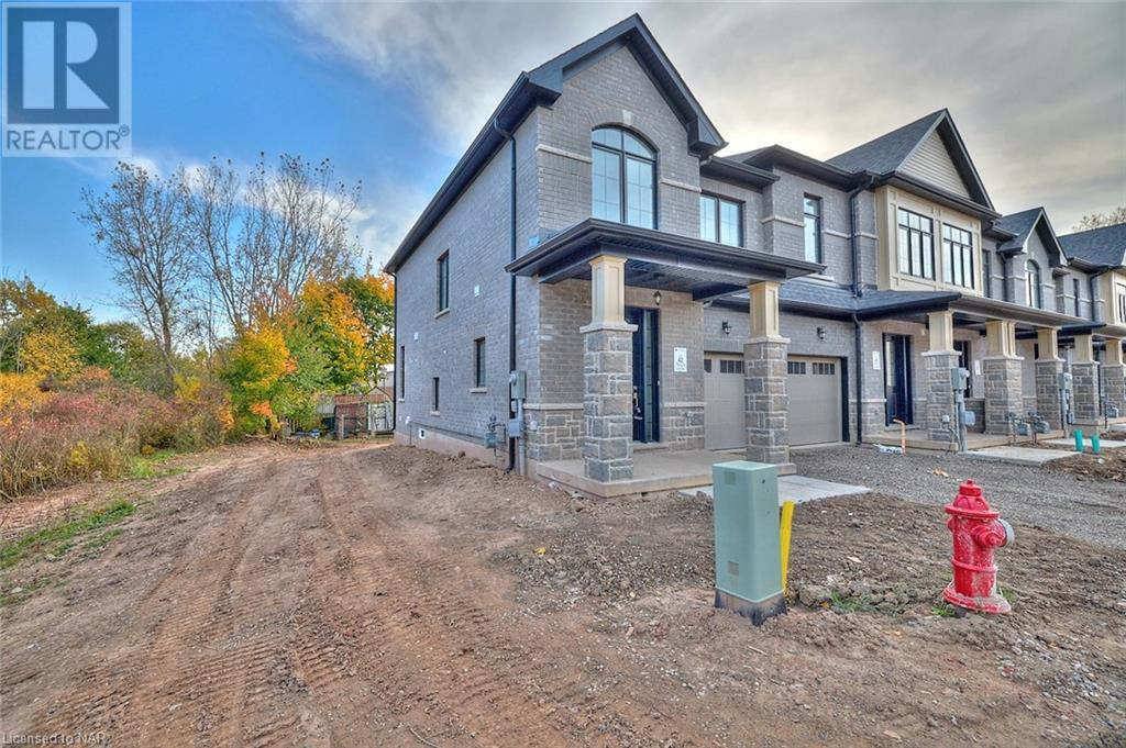 7423 Sandy Ridge Common, Niagara Falls, Ontario  L2G 3L9 - Photo 2 - 40504694