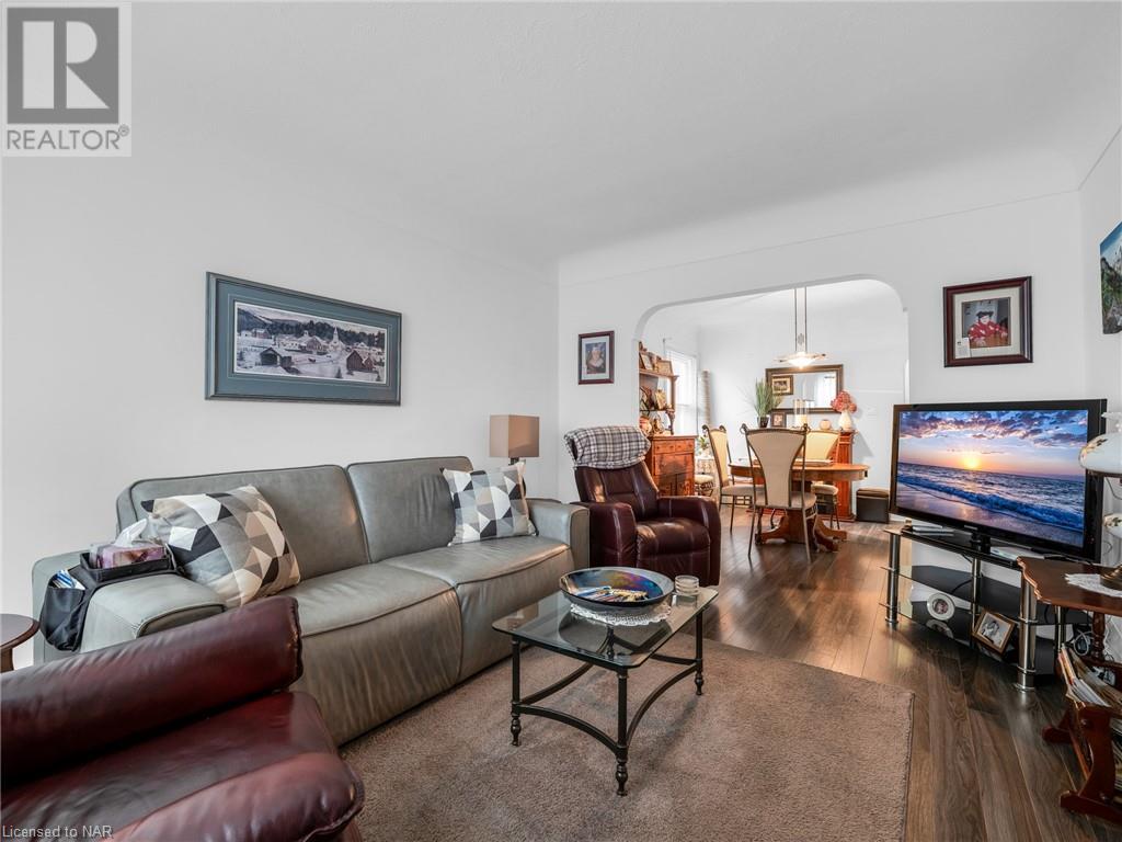 160 Welland Avenue, St. Catharines, Ontario  L2R 2N6 - Photo 5 - 40505989
