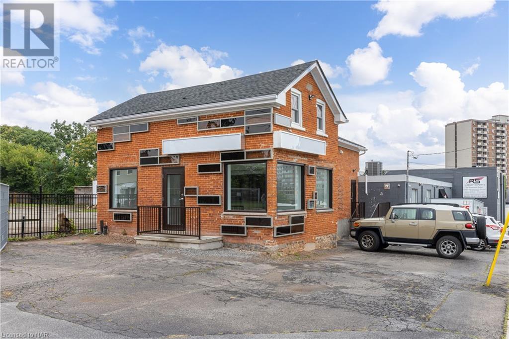22-24 Queenston Street Unit# Main, St. Catharines, Ontario  L2R 2Y9 - Photo 2 - 40504526