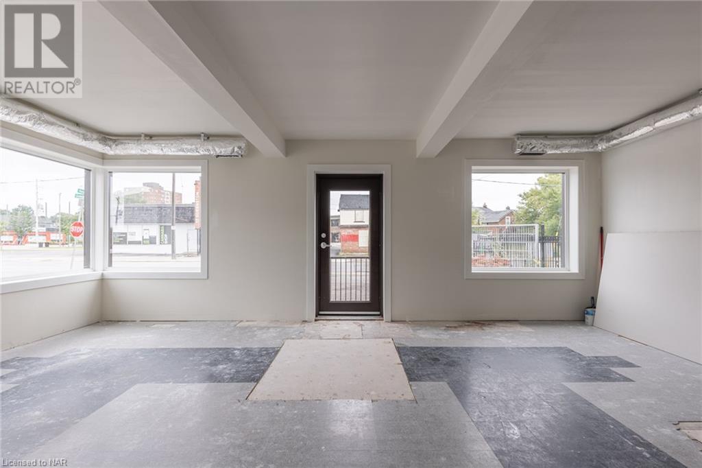 22-24 Queenston Street Unit# Main, St. Catharines, Ontario  L2R 2Y9 - Photo 3 - 40504526