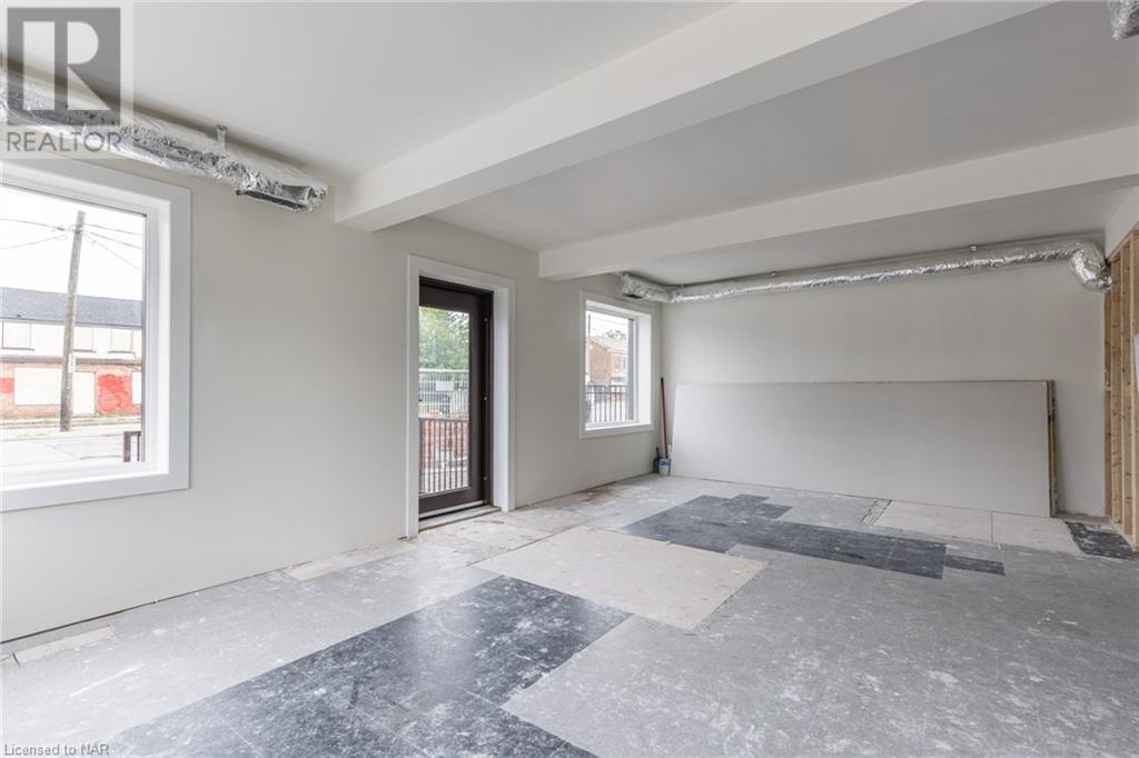 22-24 Queenston Street Unit# Main, St. Catharines, Ontario  L2R 2Y9 - Photo 4 - 40504526