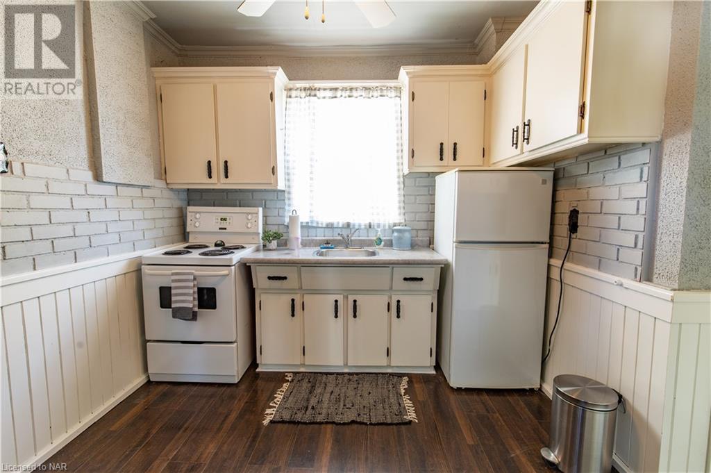 91 Elgin Street, Port Colborne, Ontario  L3K 3K1 - Photo 13 - 40479365