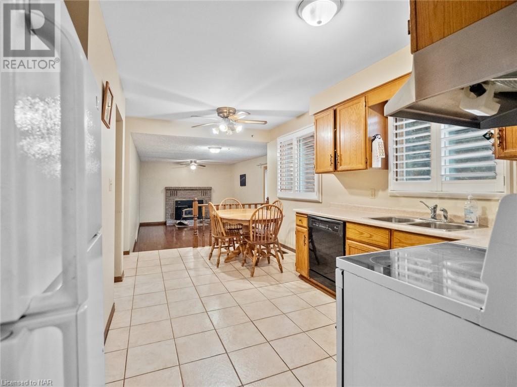 5179 Valley View Crescent, Niagara Falls, Ontario  L2E 7E5 - Photo 10 - 40504003