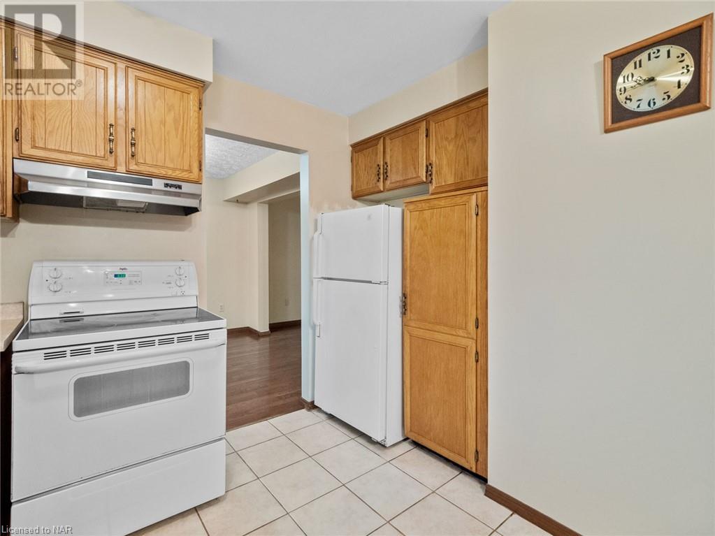 5179 Valley View Crescent, Niagara Falls, Ontario  L2E 7E5 - Photo 12 - 40504003