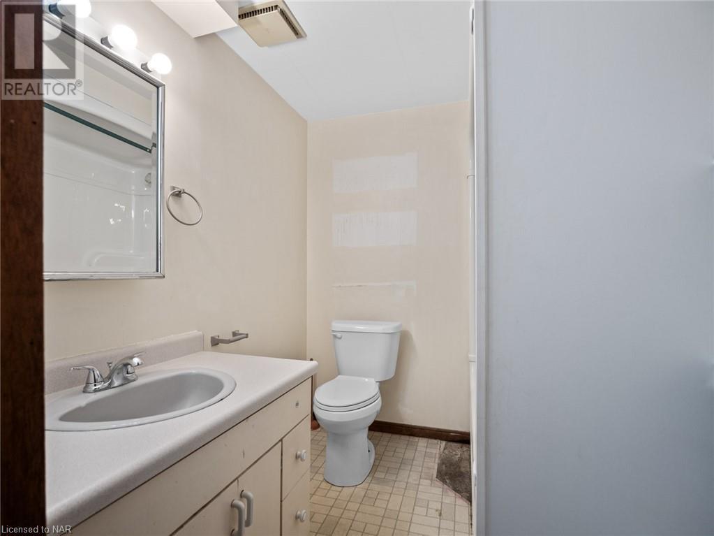 5179 Valley View Crescent, Niagara Falls, Ontario  L2E 7E5 - Photo 18 - 40504003
