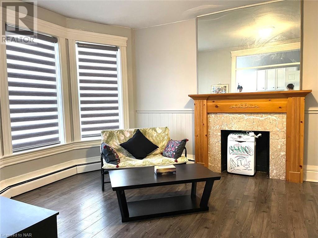 426 St. Paul Street Unit# Mainfloor, St. Catharines, Ontario  L2R 3N3 - Photo 4 - 40506286