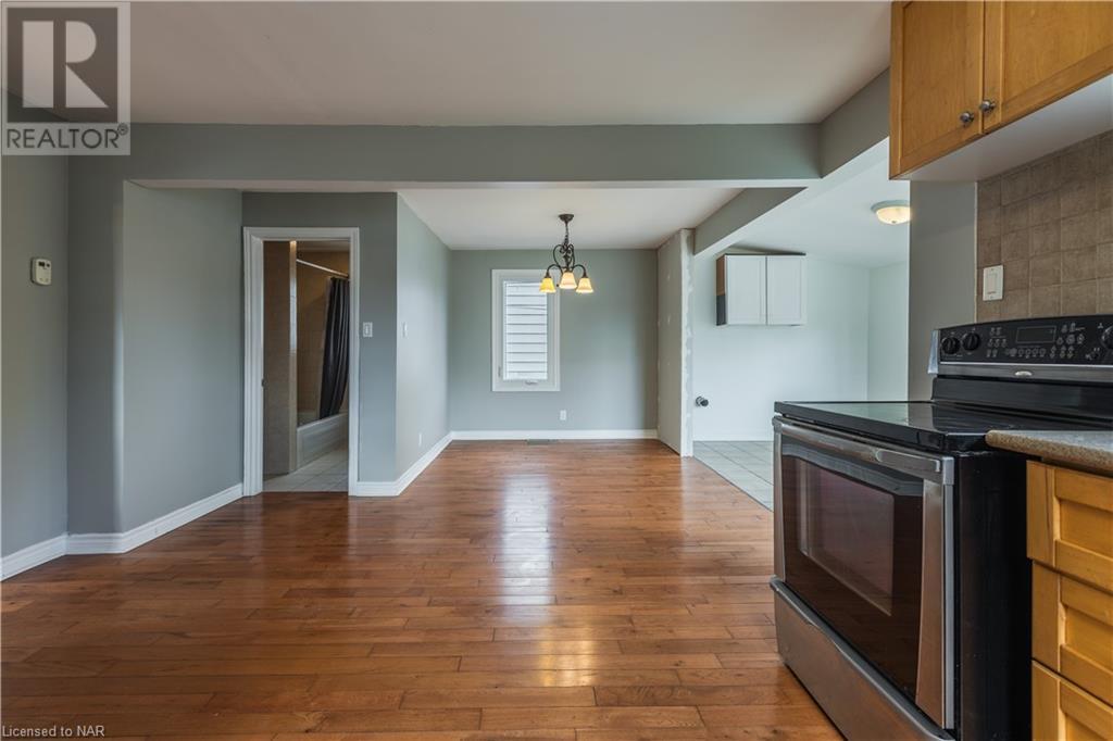 677 Fielden Avenue, Port Colborne, Ontario  L3K 4V9 - Photo 11 - 40506348