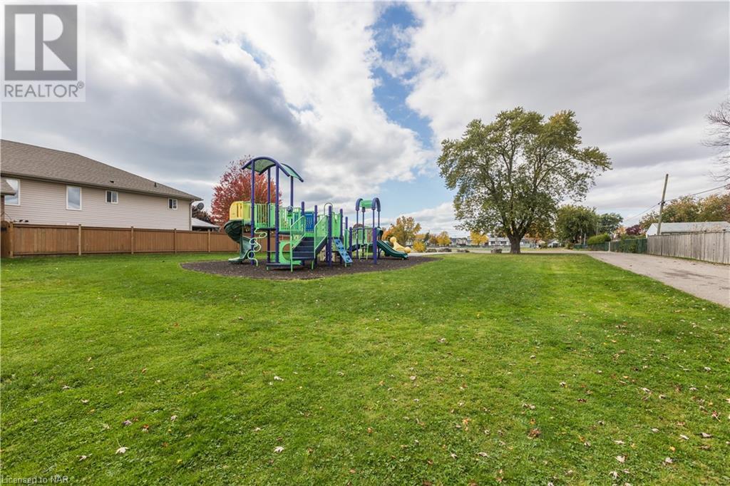 677 Fielden Avenue, Port Colborne, Ontario  L3K 4V9 - Photo 5 - 40506348