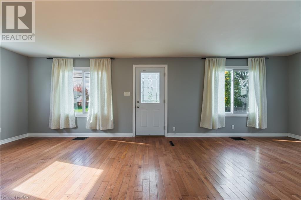 677 Fielden Avenue, Port Colborne, Ontario  L3K 4V9 - Photo 6 - 40506348