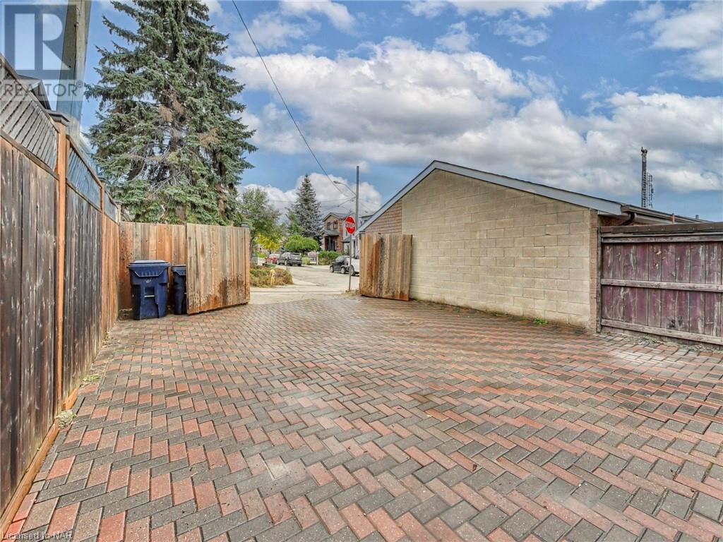 335 Boon Avenue, Toronto, Ontario  M6E 4A4 - Photo 48 - 40505462