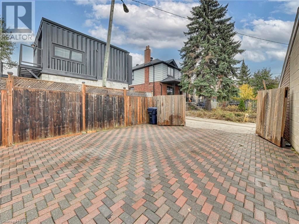 335 Boon Avenue, Toronto, Ontario  M6E 4A4 - Photo 49 - 40505462