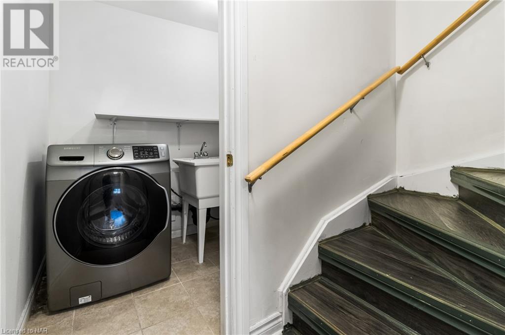 6381 Shapton Crescent, Niagara Falls, Ontario  L2H 0L8 - Photo 19 - 40505779