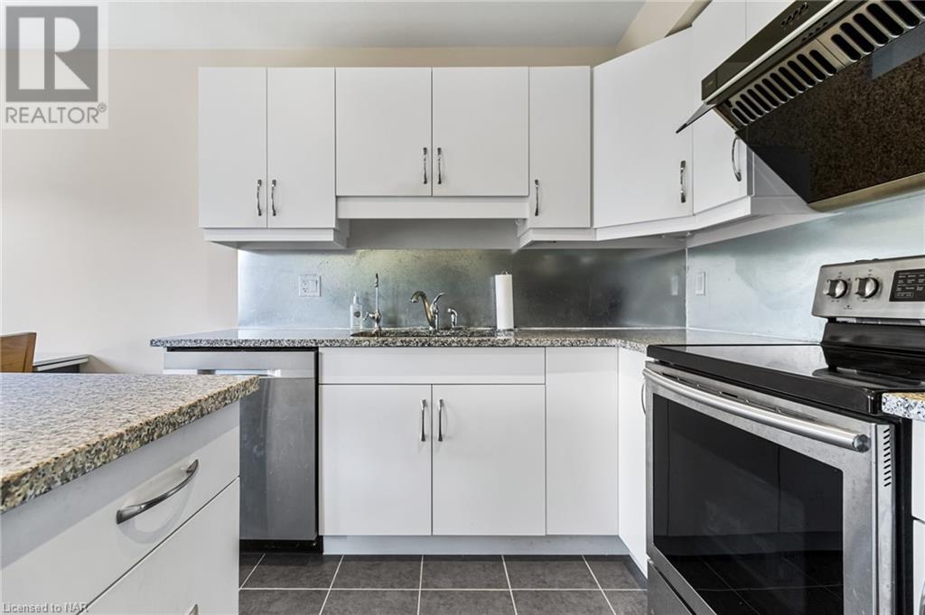 6381 Shapton Crescent, Niagara Falls, Ontario  L2H 0L8 - Photo 6 - 40505779