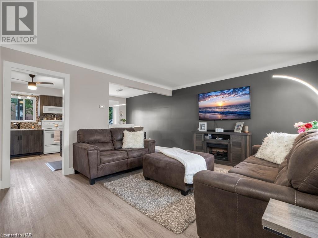37 Crescentwood Drive, St. Catharines, Ontario  L2N 4K7 - Photo 4 - 40507117