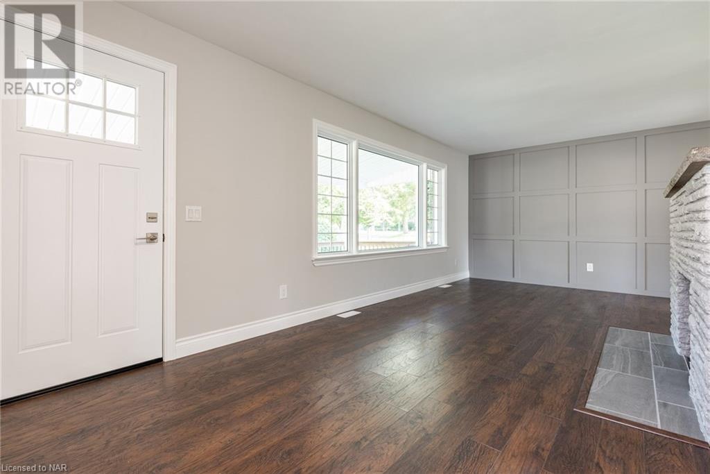 24 Walnut Street, Port Colborne, Ontario  L3K 2T6 - Photo 10 - 40506747