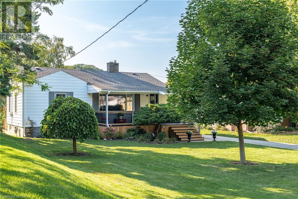 24 Walnut Street, Port Colborne, Ontario  L3K 2T6 - Photo 2 - 40506747